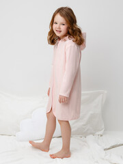 халат  для девочки  К 5801/роза(котенок)