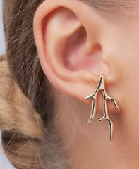 serga-kaffa-vetochka-v-stilistike-schiaparelli