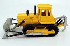 Bulldozer DZ-109B (T-2) yellow-silver Agat Mossar Tantal 1:43