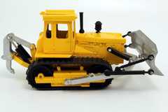 Bulldozer DZ-109B (T-2) yellow-silver Agat Mossar Tantal 1:43