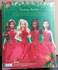 Барби Новогодняя Коллекция 2022 с Темными Волосами - ! КОРОБКА ПОВРЕЖДЕНА !