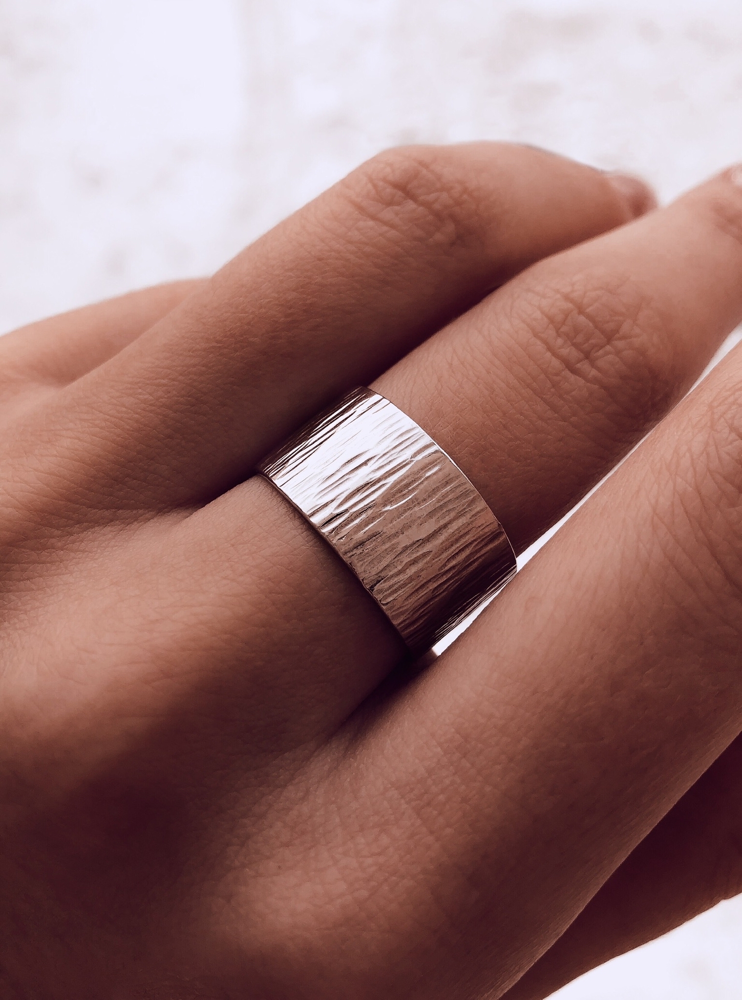 Серебряное рифленое широкое кольцо