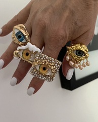 83502-kolco-glaz-eye-obemnoe-s-mikrozhemchugom-v-limonnoj-pozolotev-stile-schiaparelli