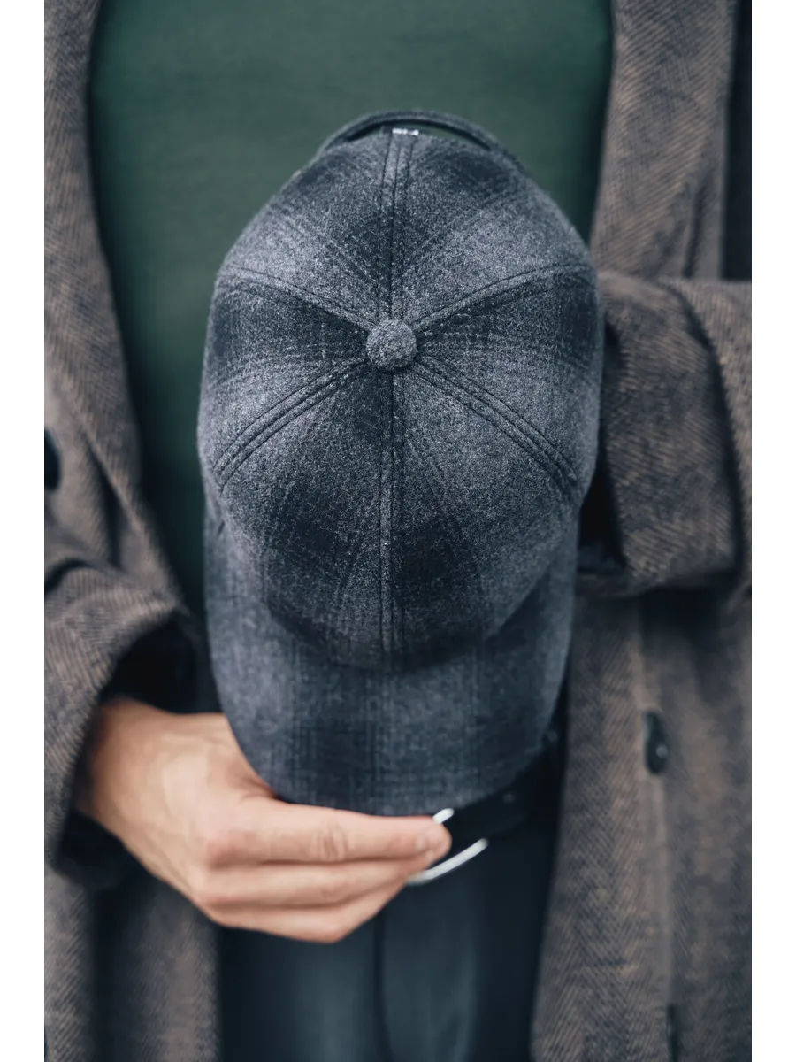 Кепка утепленная с ушками драповая