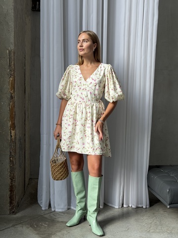 Платье Зефир молочный с розой