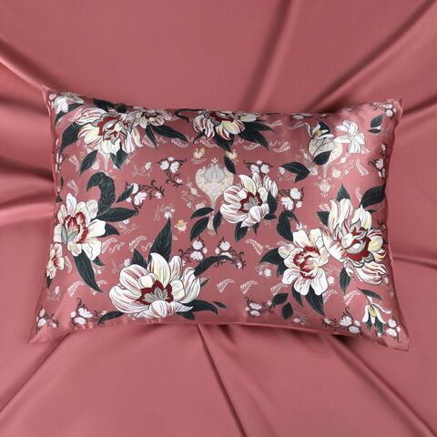 Наволочка 50x70 Mollen Лазоревый цветок вишнёво-ягодная шелковая