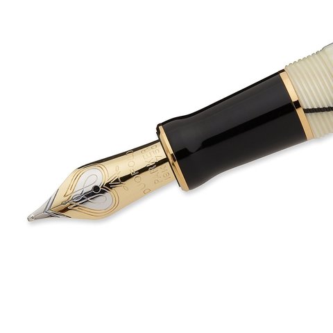 Ручка перьеваяParker Duofold Pearl & Black, M (S0767400)