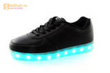 Светящиеся кроссовки с USB зарядкой Fashion (Фэшн) на шнурках, цвет черный, светится вся подошва. Изображение 9 из 27.
