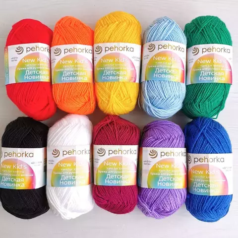 Набор пряжи Пехорка Детская Новинка 10 мотков, Краски