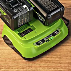 Ультрабыстрое зарядное устройство Greenworks 24V 8А G24X2C8 на 2 аккумулятора