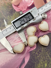 Пуговицы Сердечки бархатные молочные