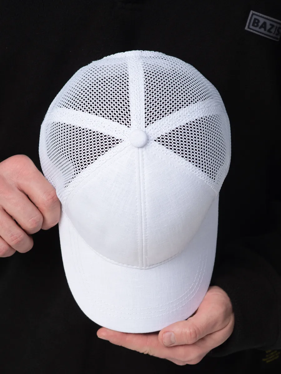 Бейсболка с сеткой летняя белая