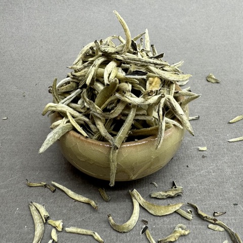 Бай Хао инь чжень из Юньнань