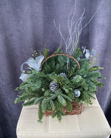Новогодняя корзина с нобилисом