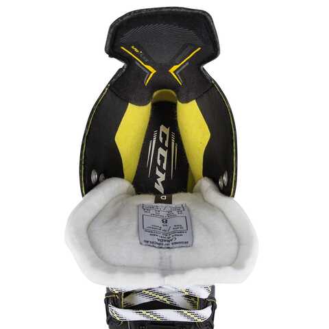 Коньки CCM SUPERTACKS 9370 JR 5 EE