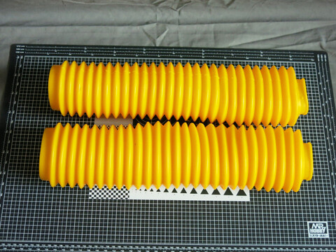 Гофры вилки мотоцикла Suzuki DR жёлтые 360мм