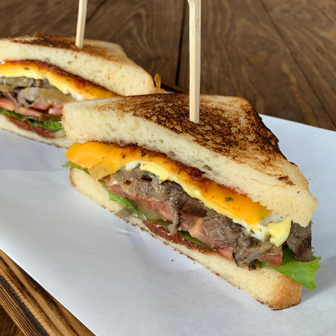 Roast beef club sandwich