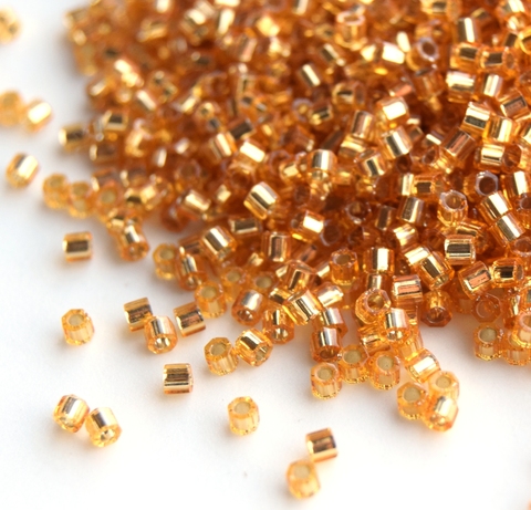 Делика cut 10/0 DBMC-0042 Silverlined Gold Cut