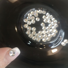 Стразы клеевые. Граненные круглые 6мм (50шт)