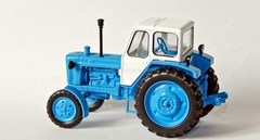 Tractor UMZ-6A blue-white 1:43 Hachette #37