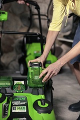 Газонокосилка Greenworks G40LM49DBK4 40V (49 см) аккумуляторная, с АКБ 4 А/ч и ЗУ
