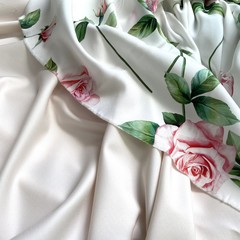 ткань итальянская шерсть плательная светлая фото