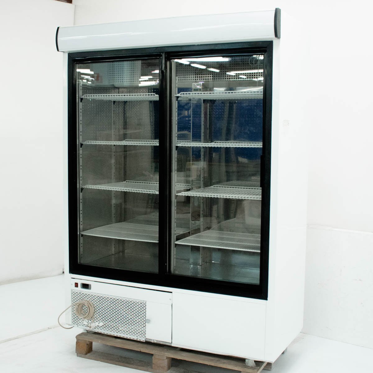 Шкаф холодильный Cold SW-1400 DR УТ-00055536