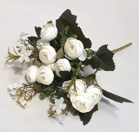Камелии искусственные бело кремовые, искусственные цветы, букет 5 веток, 30 см.