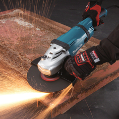 Угловая шлифовальная машина Makita GA7040S