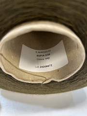 Меринос 50% c низкопилингуемым акрилом 50% E. MIROGLIO Sofia 1400. Колор 1PZ