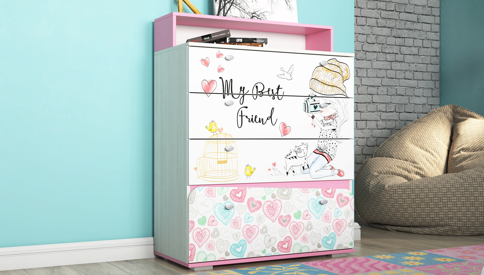 комод на колесах с аппликацией 4 ящика