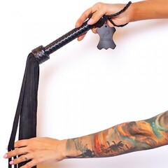 Флоггер из натуральной кожи Scandal, черный