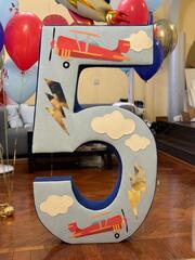 Цифра "Самолет с облаками"