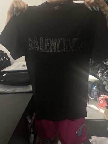 Футболка Balenciaga 593710bl