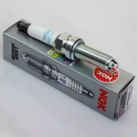 Свеча зажигания LMAR9AI-10