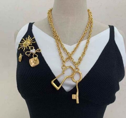 84527 - Колье ЗАМОЧНАЯ СКВАЖИНА в стилистике Schiaparelli