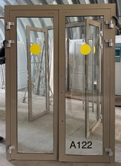 Алюминиевая Дверь Б/У 217(в) х 150(ш) Входная