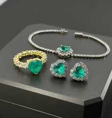 40035- Кольцо из серебра в лимонной позолоте с кварцем параиба огранка сердце