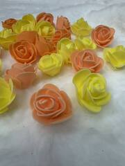Роза из фоамирана круглая 3-3,5 см, желто-оранжевый микс, набор 24 шт.