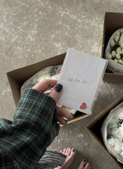 ОТКРЫТКА со стикером ЛЮ