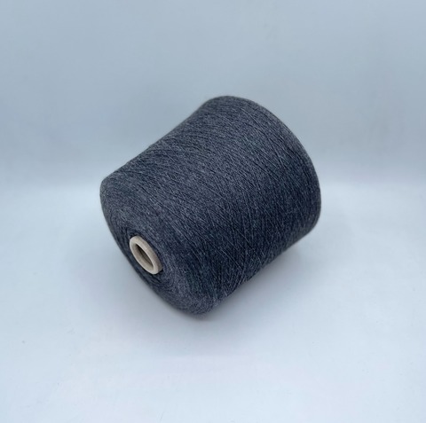 Бобинная пряжа (пр.Италия),1500м/100 гр. 80%шерсть, 20%полиамид, цвет-Серый,арт-31844