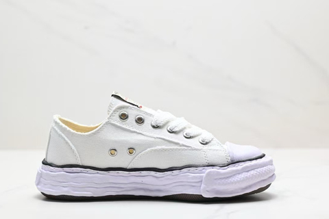 Maison MIHARA YASUHIRO 'White' 
