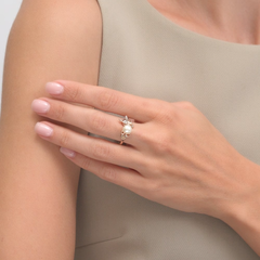 791240-kolco-pchelka-iz-zolota-585-proby-s-zhemchugom-i-citrinami