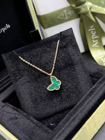 Колье из серебра в лимонной позолоте TRENDY Butterfly с подвеской бабочка из малахита