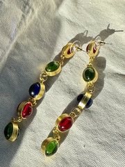 sergi-dlinnye-s-cvetnymi-kamnyami-v-vintazhnom-stile-italyanskij-stil