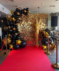 Фотозона из шаров и пайеток Оскар Голливуд
