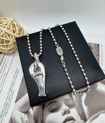 kole-cepochka-s-podveskoj-svistok-v-stilistike-chrome-hearts