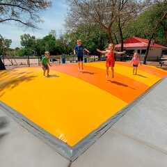 Надувная подушка для установки в грунт «Солнечный прыжок», 8×6×2 м