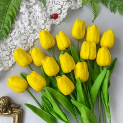 Тюльпаны реалистичные искусственные, Желтые, нежные, латексные (силиконовые), 34 см, букет из 15 штук