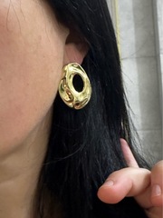 Серьги- дутые овальные в стилистике CELINE цвет серебро/золото